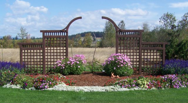 Planter Island with decorative structure in Dic Basons back yard